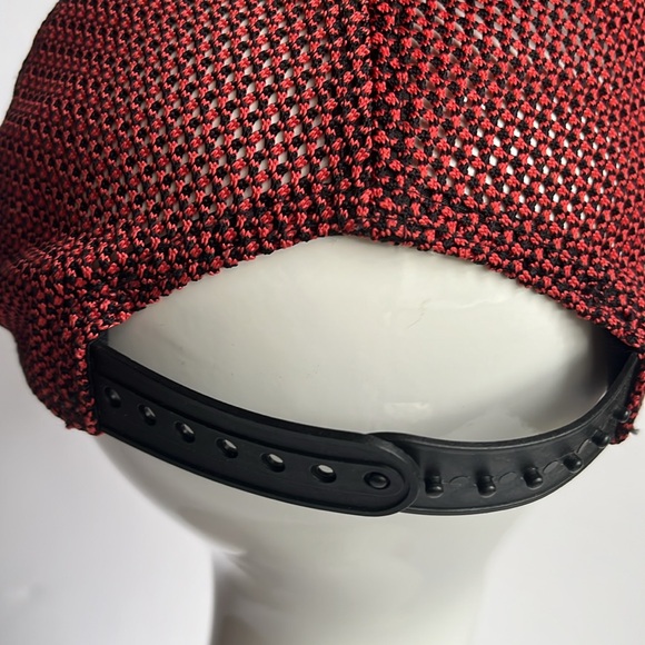 Under Armour Red and Black Baseball Cap Hat - Picture 5 of 8